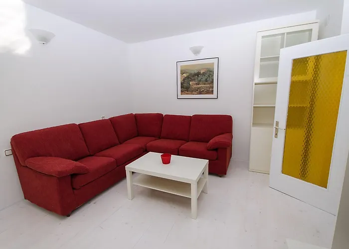 Apartment Modernes Nur 350 Meter Zum Mit Privater Terrasse, Babybett, Elektrogrill Crikvenica